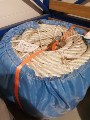 Line / Tau Ø90 mm ca 500 meter ubrukt / 500 mt Line, rope 90 mm not used 
