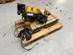 Nauy Morris 1 ton værkstedskran/løbekat.
