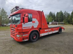Bärgningsbil Scania P320L4X2 BRO BB55