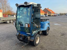 Redskabsbærer VITRA 2060 med Caterpillar dieselmotor.
