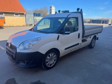 FIAT DOBLÓ CARGO 1,6 MJT varevogn med aluminium lad.