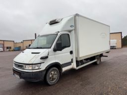 Lastbil Iveco DAILY 50C17 med bakgavellift