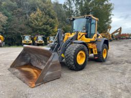 Læssemaskine VOLVO L90H Gummihjulslæsser/Loader