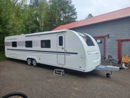 Husvagn Adria Alpina 903HT Barnkammare Vinterisolerad