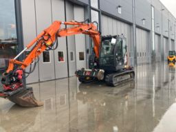 Hitachi  ZX85US beltegraver / excavator for jernbane/  railway maintenance 