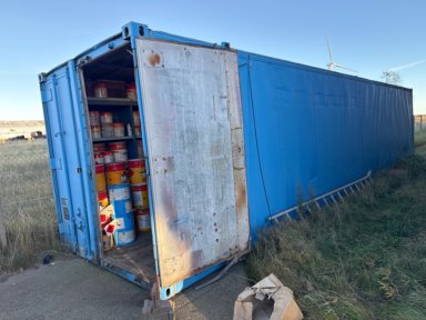 40-Fods Isoleret Skibscontainer  Inkl. Jotun Maling & Reoler