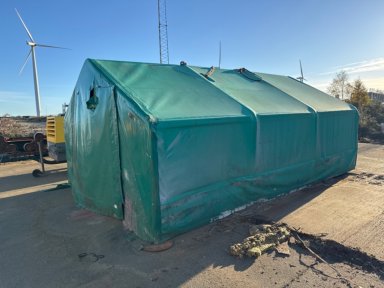 STUDSGAARD Telthal (6 x 4 x 2,6 m) – Sælges til nedtagning