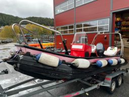 Solid arbeidsbåt  Polarcirkel  5m / m 80HK  / solid workboat - manufactured in Norway