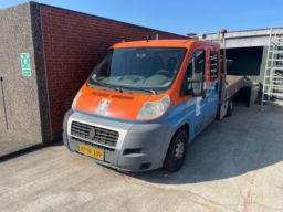 Fiat Ducato Dobbeltkabine - 7 sæder - Ladvogn