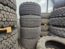 4st Bridgestone V-steel snow 600/65 R25 med fälgar