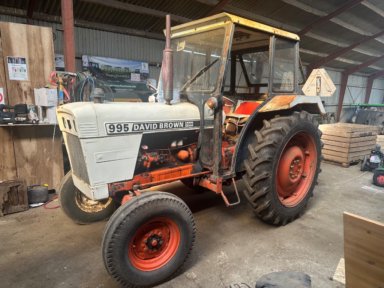 David Brown 995 traktor