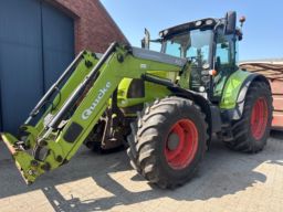 Claas Arion 640