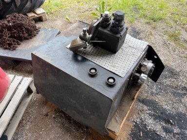 Hydraulpump och tank Moheda MH151