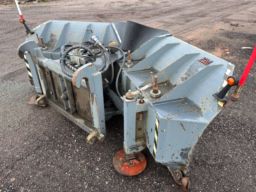 Vikplog Kils maskin  320 stora BM