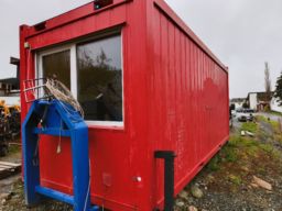 Formannsbrakke/container på krokramme