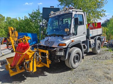 Unimog U400 masse utstyr, mye hydraulikk