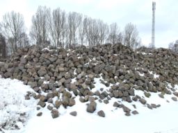 Storgatsten begagnad ca 140 ton