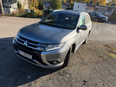 Personbil  MITSUBISHI Mitsubishi Outlander