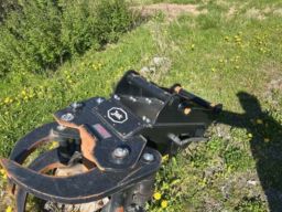 Wood and forestry equipment 2023 JAK gravemaskin Tresaksklype 300B