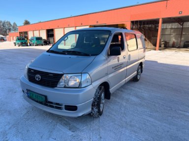 TOYOTA HIACE 4WD EU godkjent til 2027