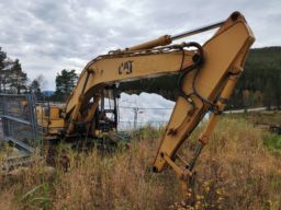 Caterpillar 320L, Dele objekt