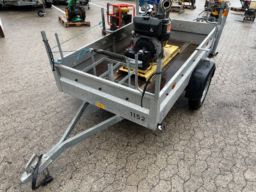 Variant Biltrailer med pumpestation Lombardini dieselmotor.